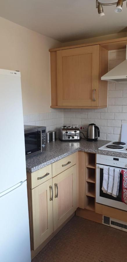 Price!superb Centre 2bd Apartment, 1 Double Bed, 2 Singles Or Superking, Sofabed, Smart Tv & Free Secure Parking Appartement